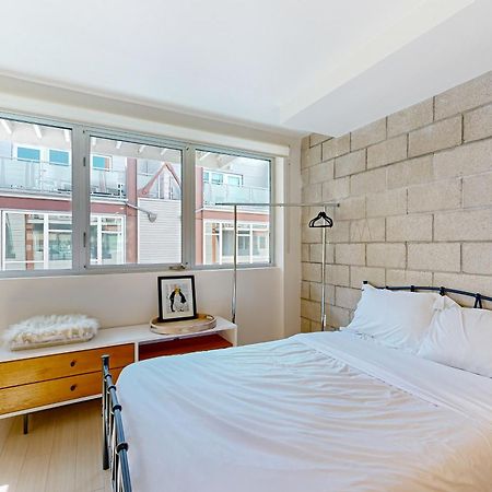 Modern Loft-Style Townhouse In Los Angeles Eksteriør bilde